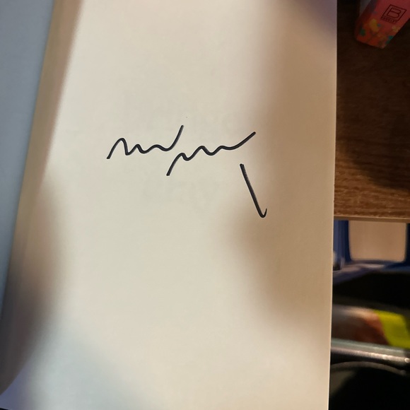 Signed edition - Picture 2 of 2